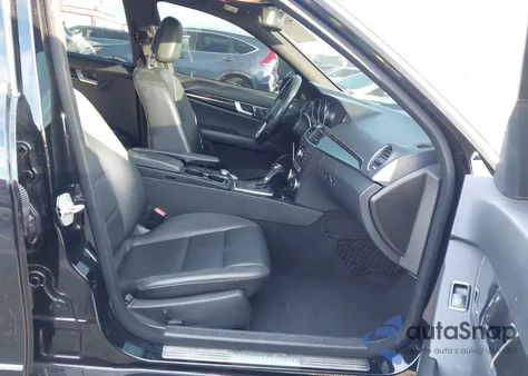 2013 Mercedes-Benz C 350 Sport from USA, damaged, VIN WDDGF5HBXDA825307